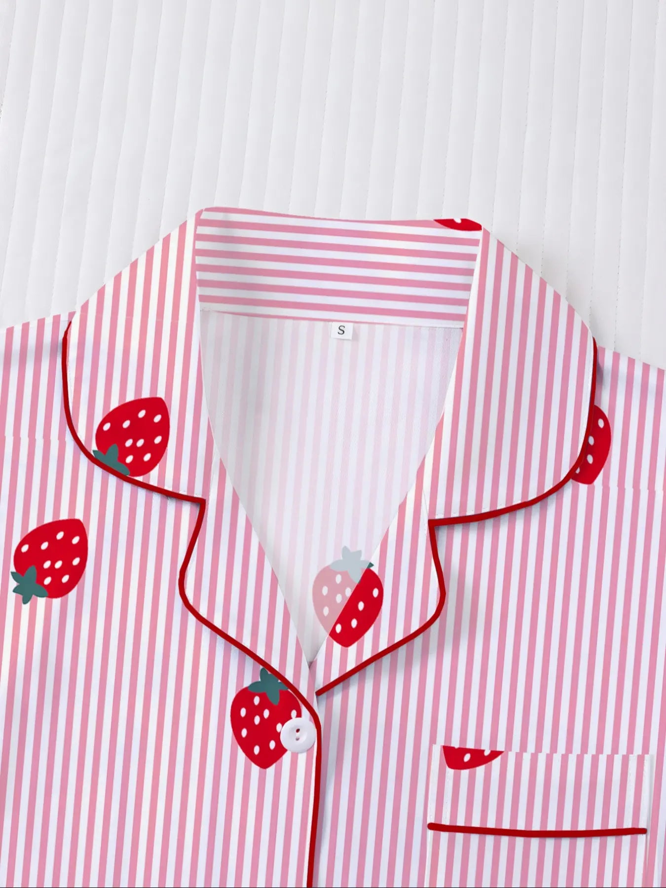 Women'S Casual Fitted Sleepwear Set, Womenswear, Short Sleeve Open Front Top & Elastic Shorts, All-Season Homewear, Loungewear, Fun Strawberry Print, Pajama Pjs